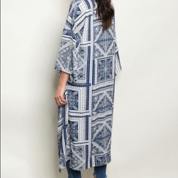 Front Tie  Kimono - Picture 6 of 11